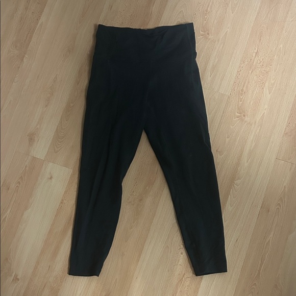 Under Armour Pants - Under Armour Black Fitted Leggings with Pockets